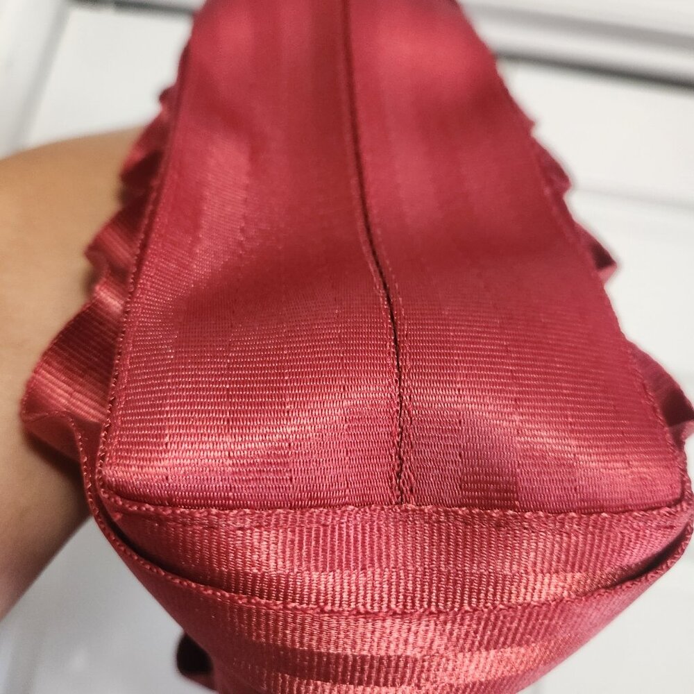 Harveys Original Classic Red Lola and Clutch Wallet - Picture 5 of 9